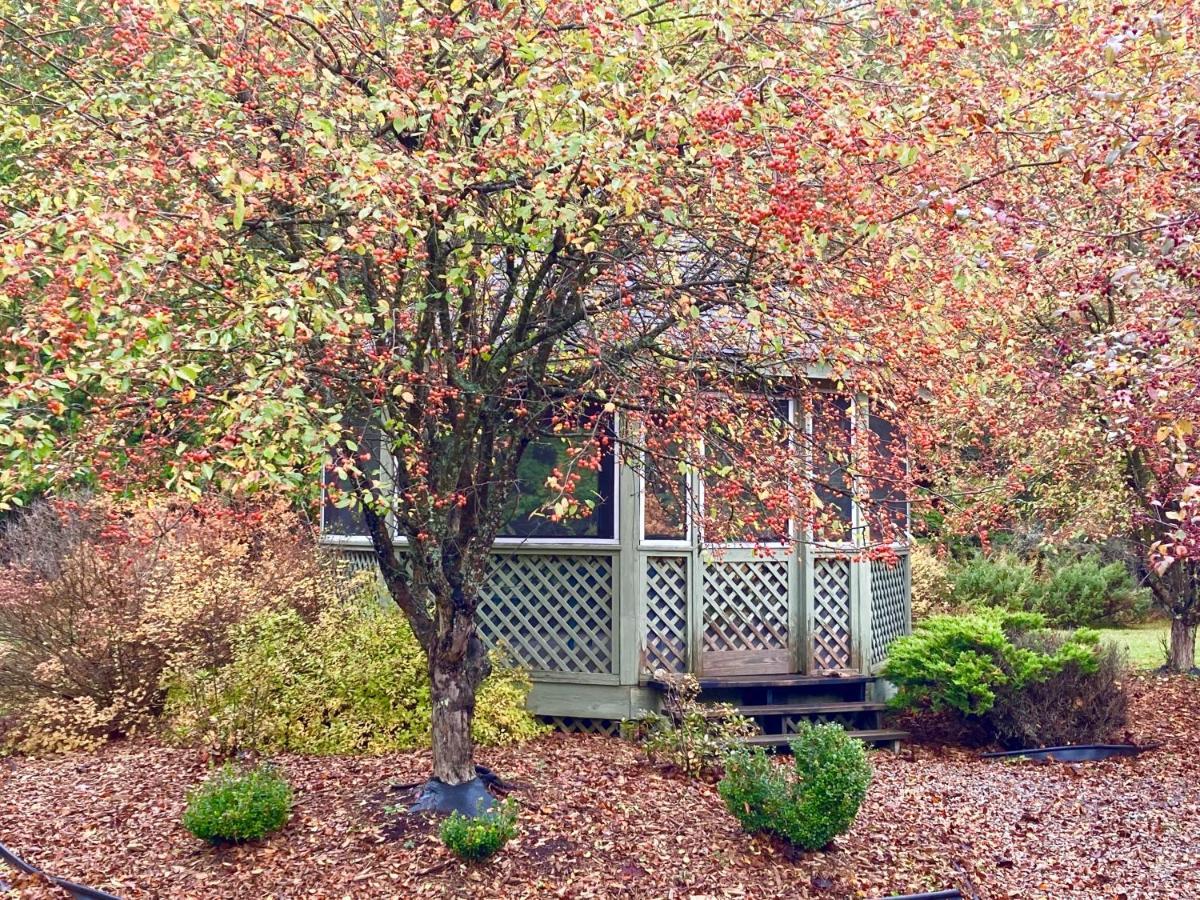 Garden Grove Retreat & Lodging Near Pictured Rocks, Fayette, Trails Εξωτερικό φωτογραφία