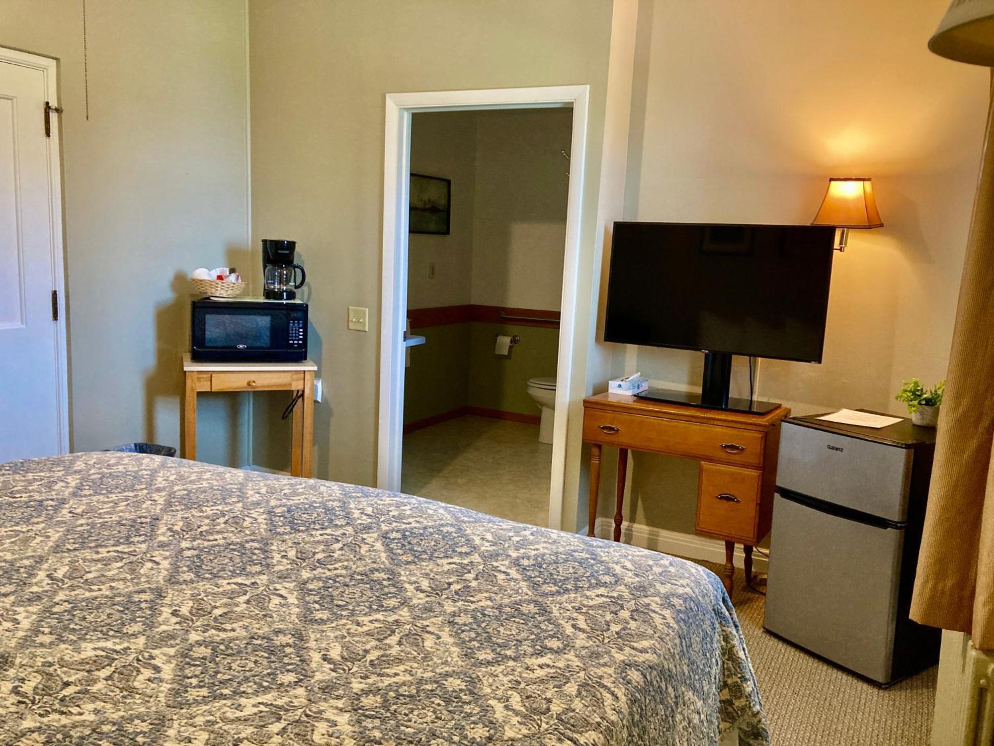 Garden Grove Retreat & Lodging Near Pictured Rocks, Fayette, Trails Εξωτερικό φωτογραφία